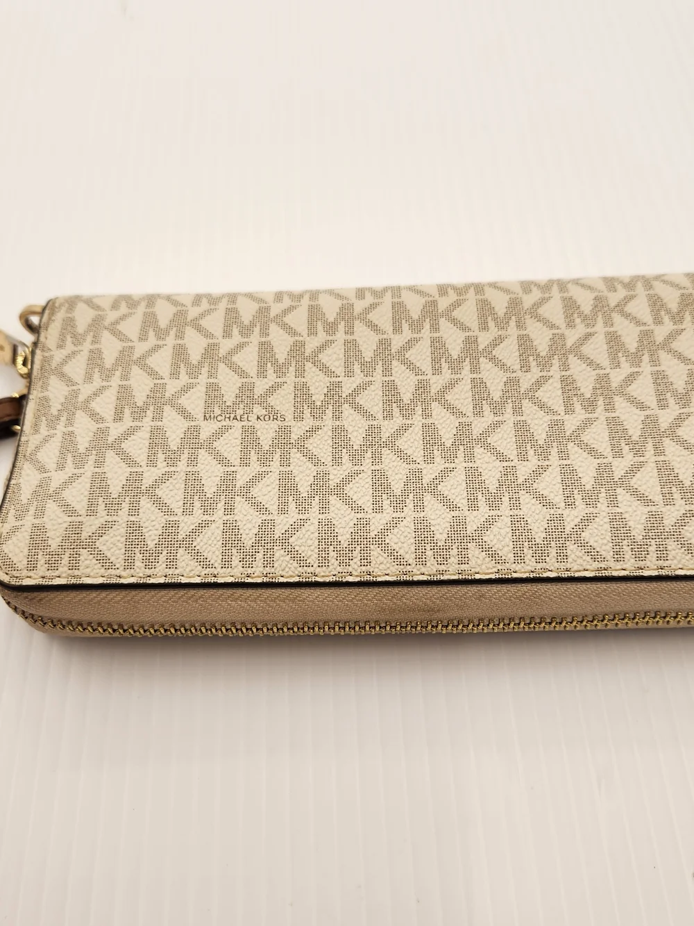 Michael Kors Beige Signature Wristlet Wallet